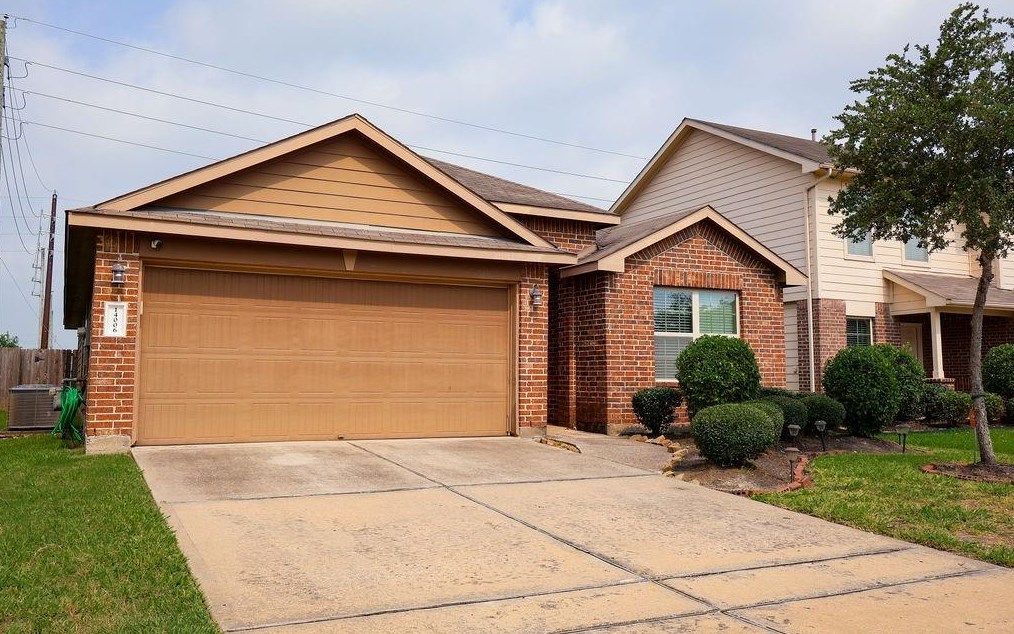 14006 Brunswick Place Dr, Houston, TX 77047-3368