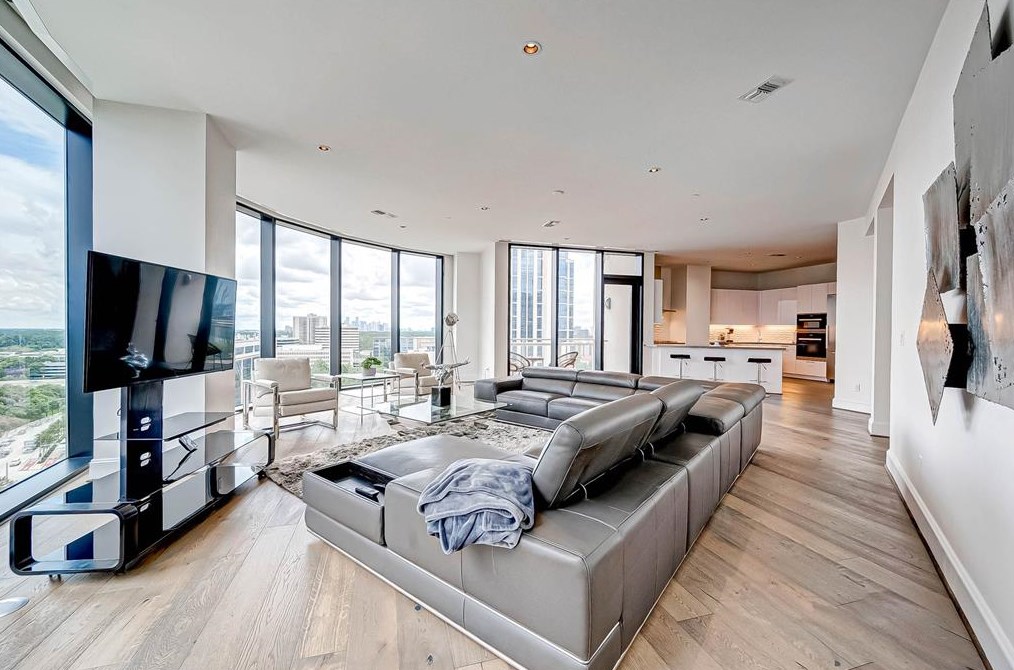 1409 Post Oak Blvd #1302, Houston, TX 77056