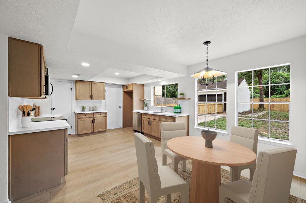3226 Village Park Dr, Humble, TX 77339