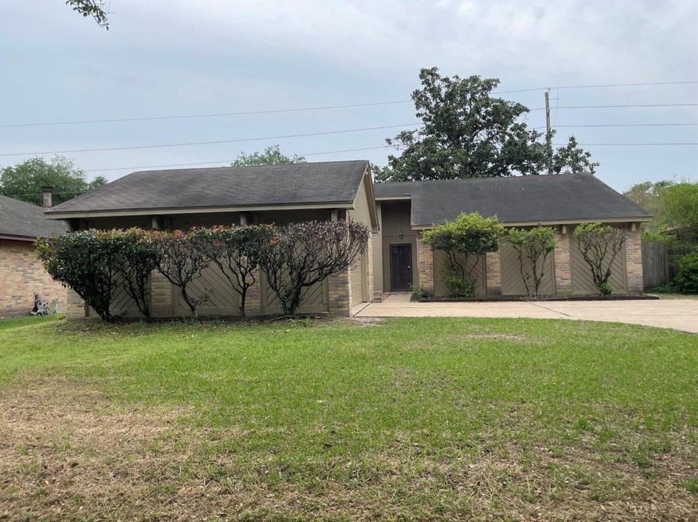 13507 Tara Oak Dr, Houston, TX 77065