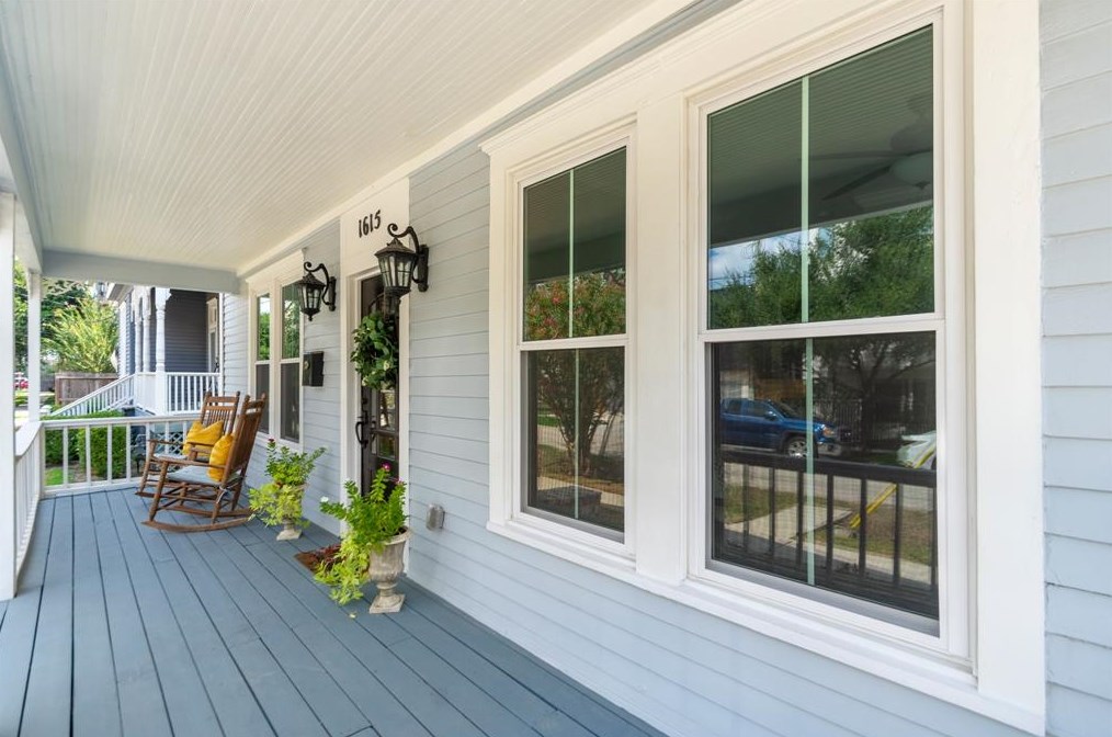 1615 Summer St, Houston TX  77007-4258 exterior