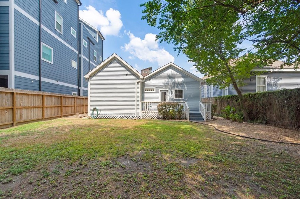 1615 Summer St, Houston TX  77007-4258 exterior