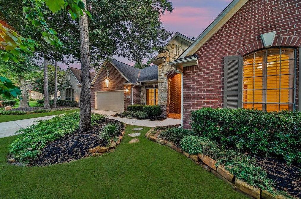 70 Warbler Bend Cir, Spring, TX 77382-2612