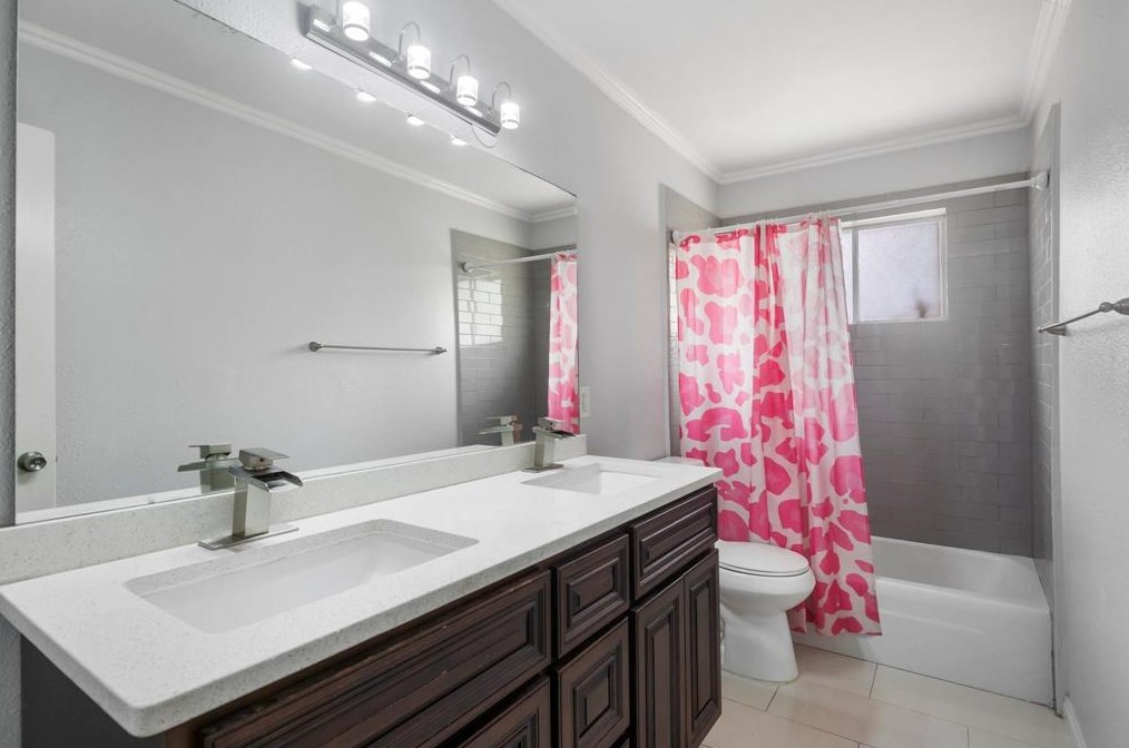 12715 Dakar Dr, Houston TX  77065-2405 exterior