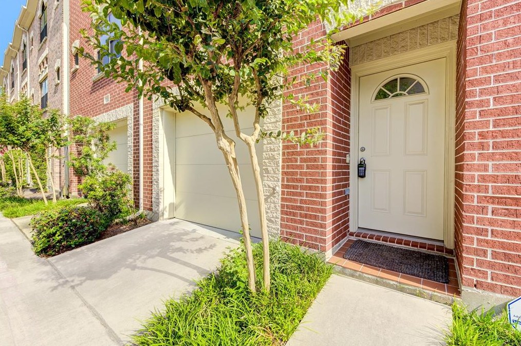 8715 Meadowcroft Dr Unit 1301, Houston, TX 77063