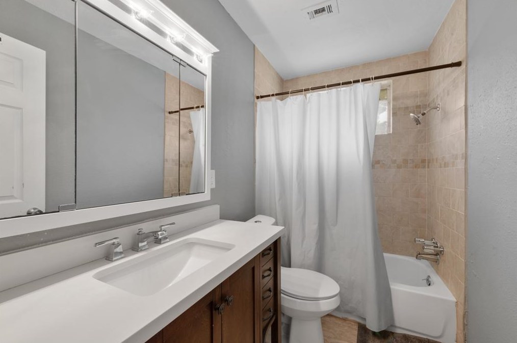 1102 Buoy, Houston TX  77062-4429 exterior