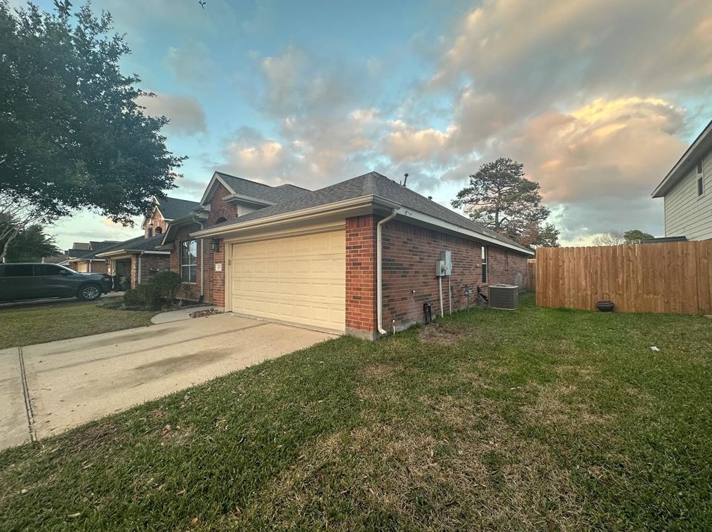 6918 Fountain Lilly Dr, Humble, TX 77346