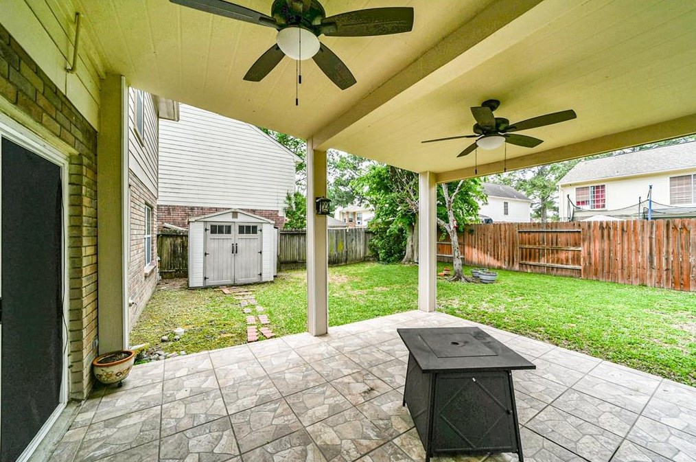 7411 Magnolia Shadows Ln, Houston TX  77095-4000 exterior