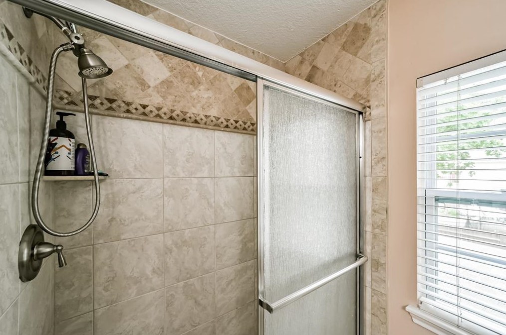 7411 Magnolia Shadows Ln, Houston TX  77095-4000 exterior