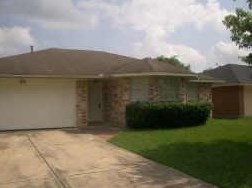 7854 Yellow Pine Dr, Houston, TX 77040