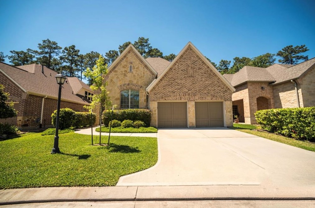 8851 Van Allen Dr, Spring, TX 77381-3335