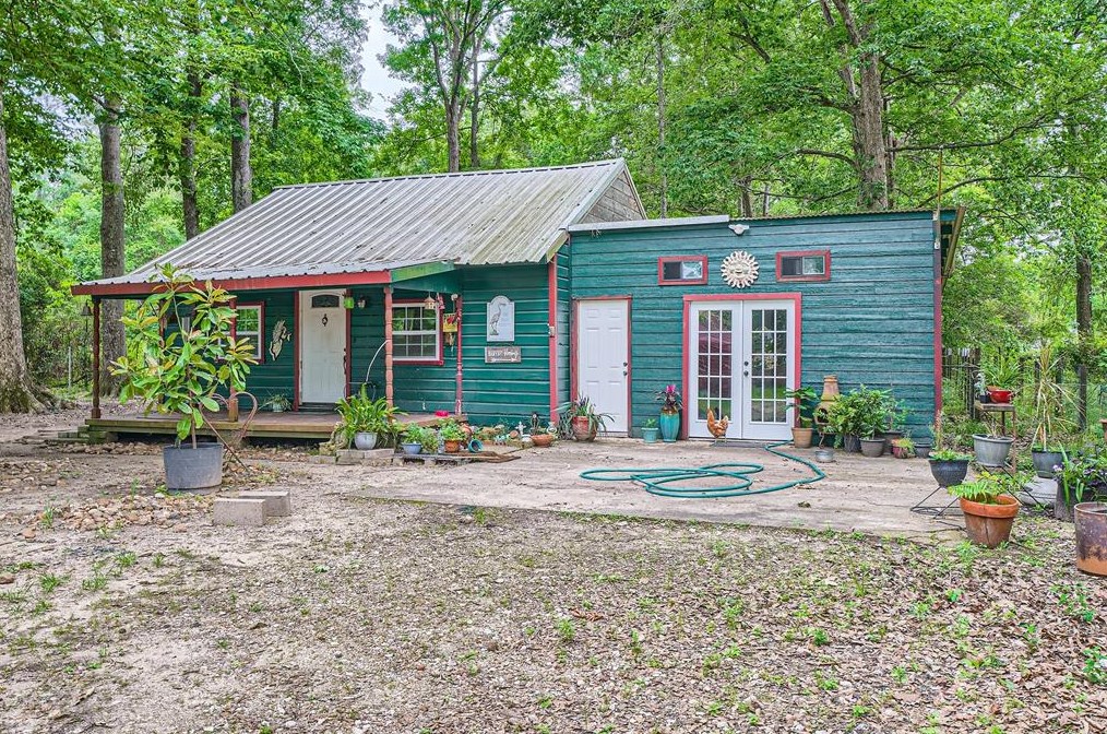 58 County Road 3280, Cleveland, TX 77327-8868