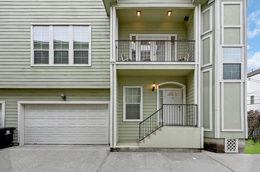 1109 W 15th 1/2 St Unit F, Houston, TX