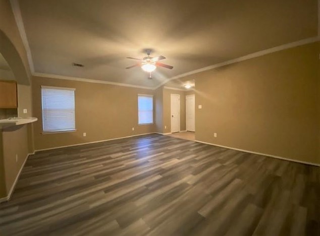 13001 Trail Manor Dr, Pearland, TX 77584