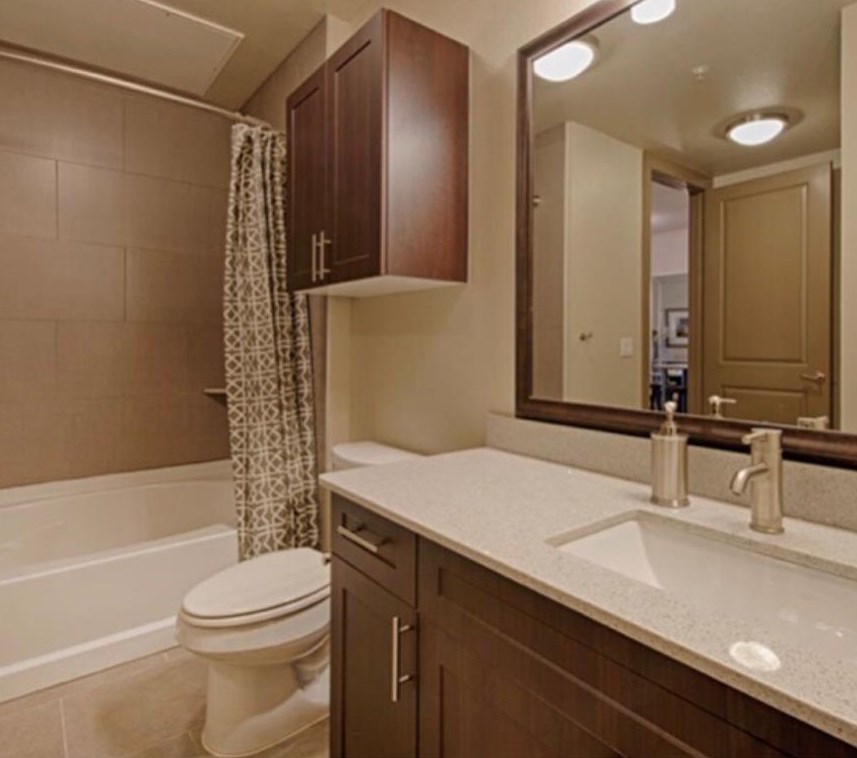 2033 S Gessner Rd #3404, Houston, TX 77063