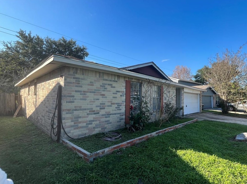 8443 Parasol Ln, Houston, TX 77064