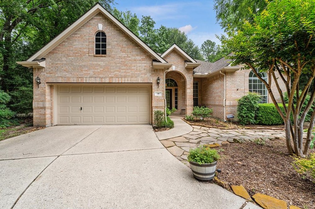 38 Veranda View Pl, Conroe, TX 77384-4782