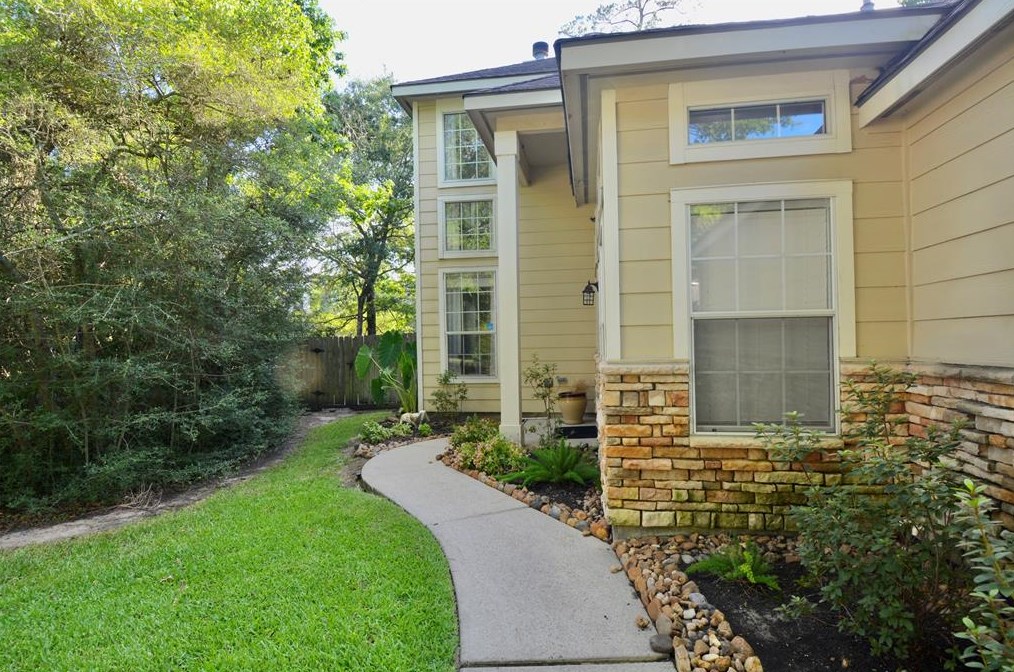 114 Wintergreen Trl, Spring TX  77382-4803 exterior