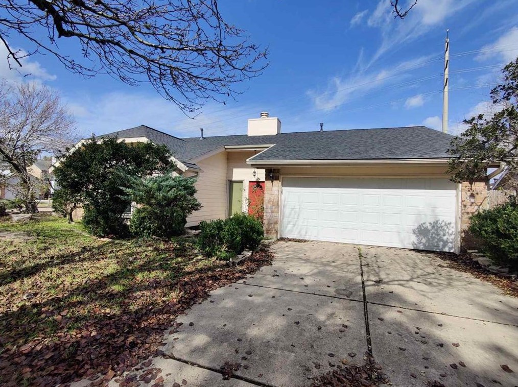 3003 Wagon Trail Dr, Sugar Land, TX 77479