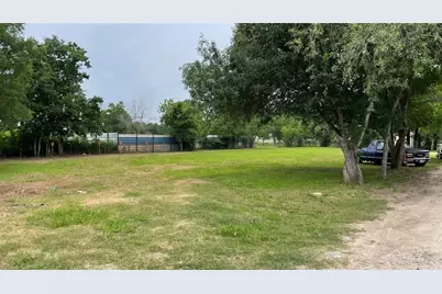 17501 County Road 116, Pearland, TX 77584 - Photo 2