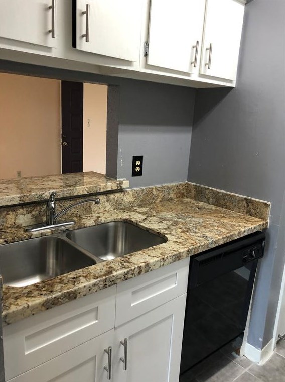 9350 Country Creek Dr Apt 15, Houston, TX 77036