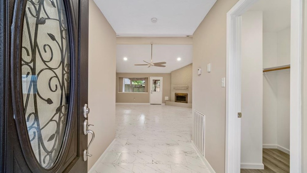 16839 Spruce Run Dr, Spring, TX 77379-5105