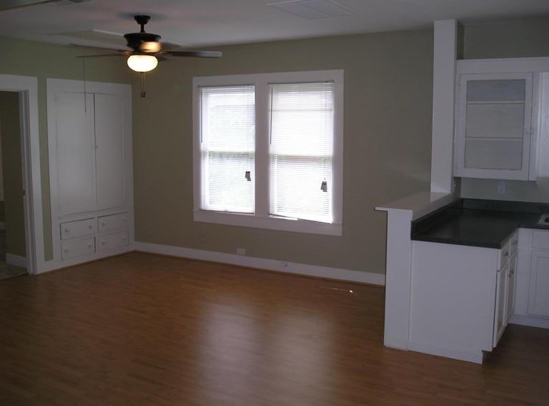 216 Redan St #5, Houston, TX 77009