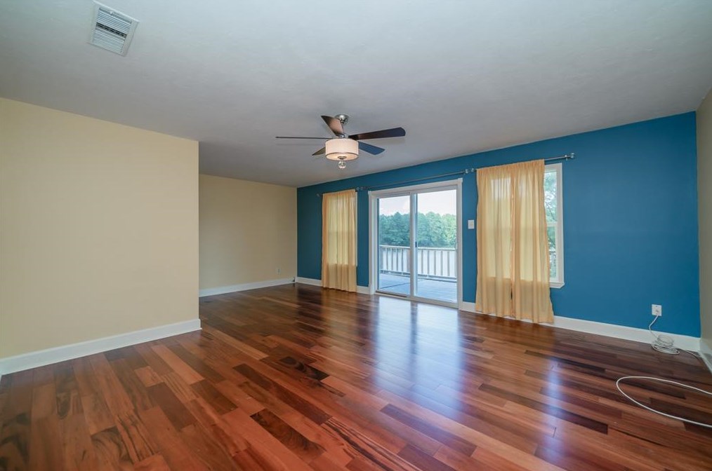 830 Forest Lk, Longview TX  75605-6989 exterior