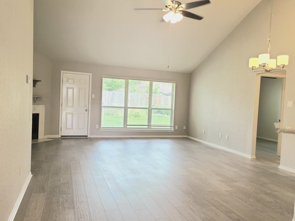 10935 Covered Bridge St, Houston, TX 77075