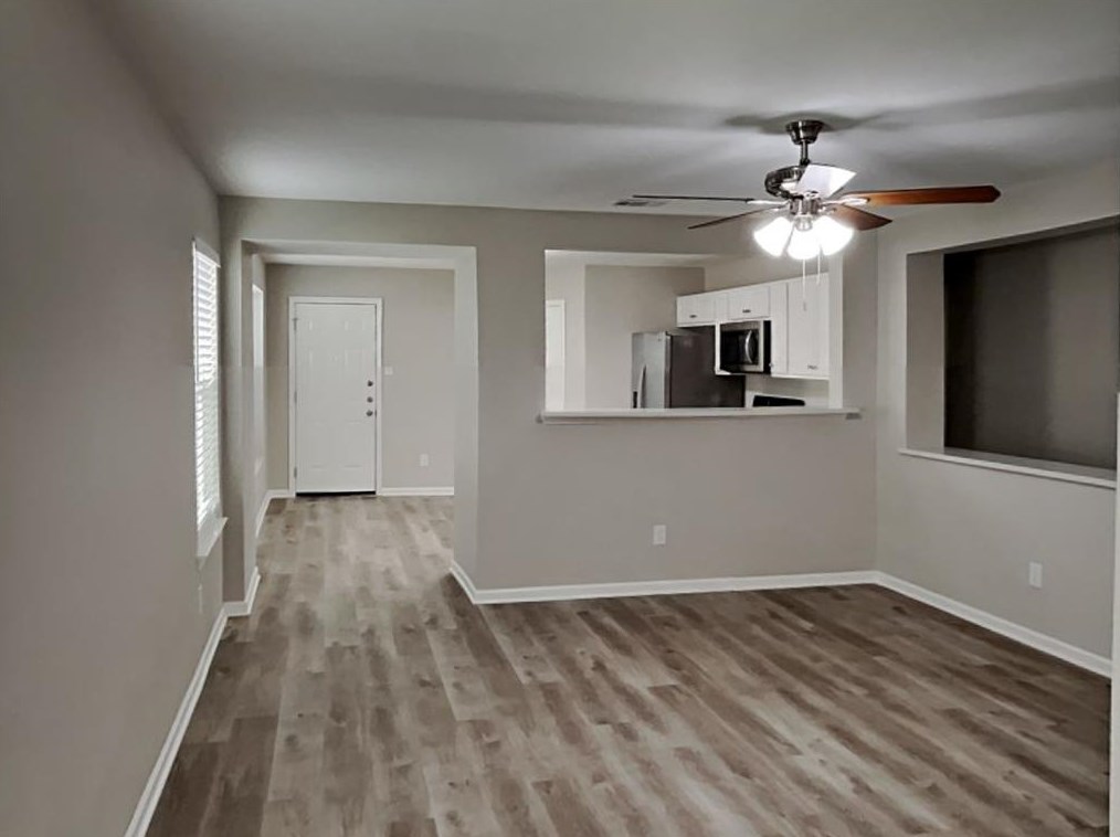 6510 Hawthorne Falls Ln, Houston, TX 77049