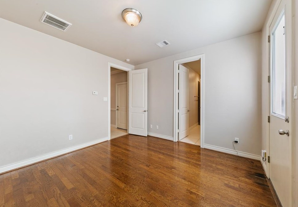 2818 Sherwin St, Houston, TX 77007