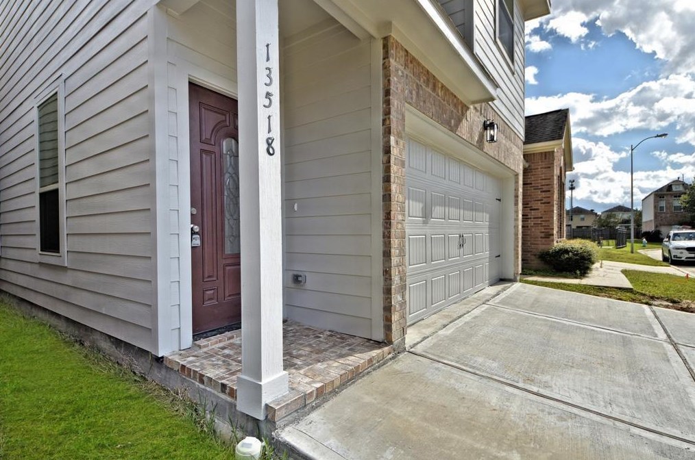 13518 Villa Arbor Dr, Houston, TX 77070