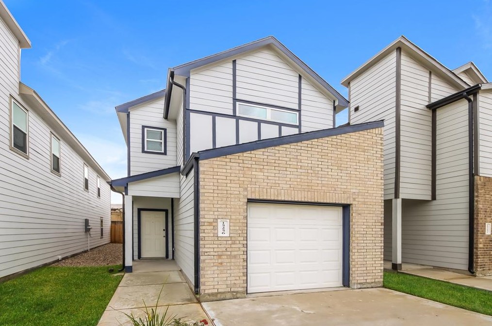 15256 Estrella E, Houston, TX 77073