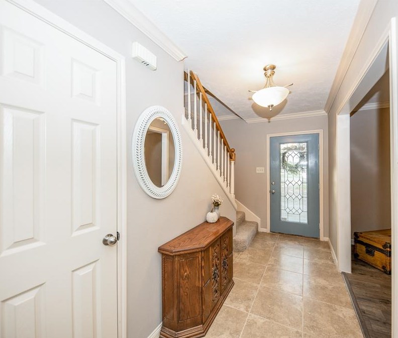 6623 Pebble Beach Dr, Houston TX  77069-2404 exterior