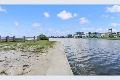 16703 Managua Way, Jamaica Beach, TX 77554 - Photo 6