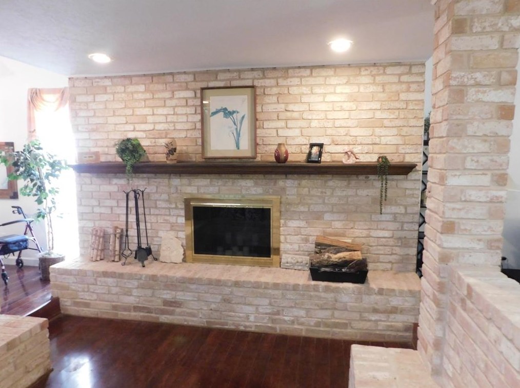 718 Trademark Pl, Houston TX  77079-2413 exterior