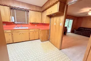 302 Cordell Dr, Crockett, TX 75835 - Photo 8