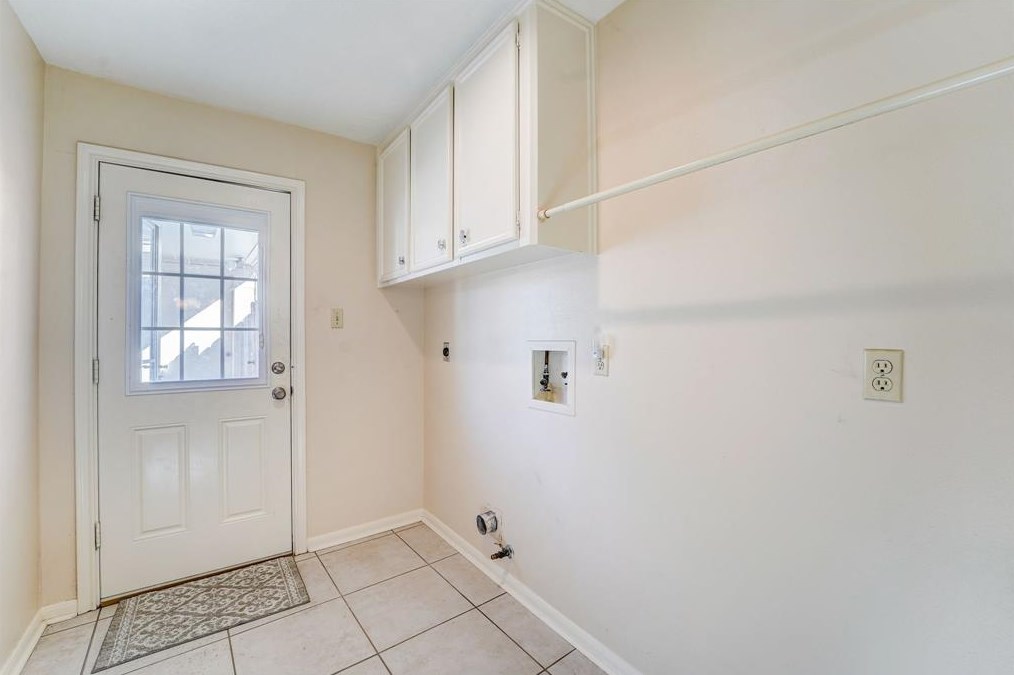 18102 Oakhampton Dr, Houston TX  77084-3261 exterior