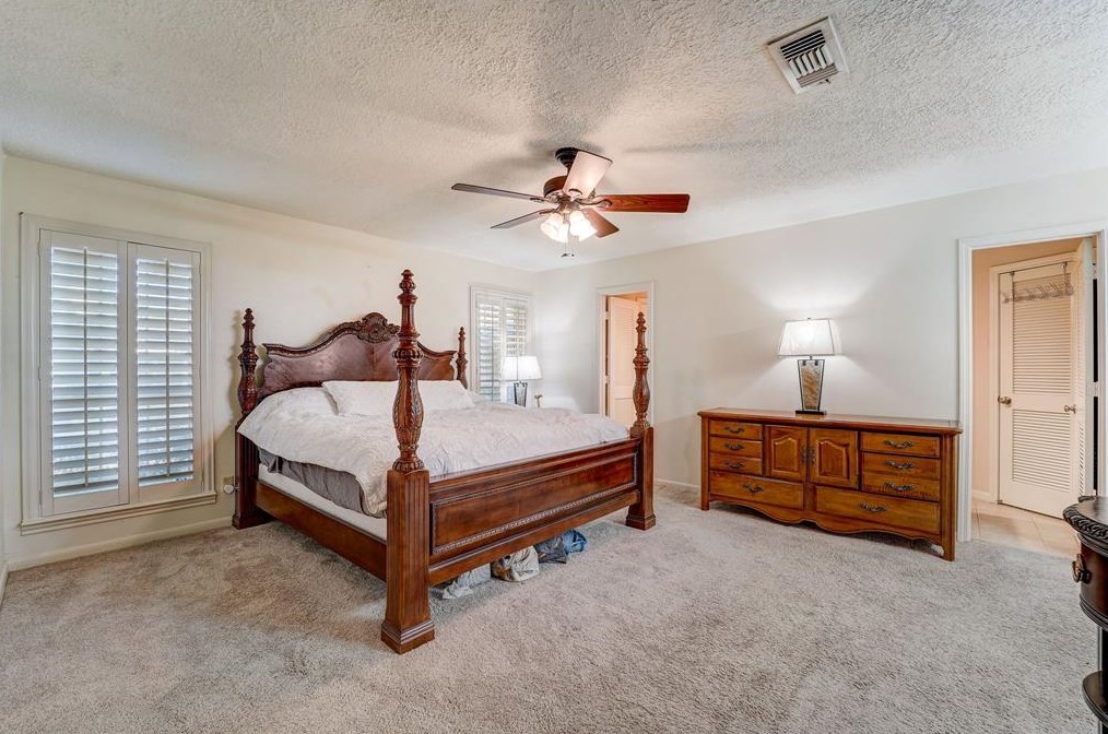 18102 Oakhampton Dr, Houston TX  77084-3261 exterior