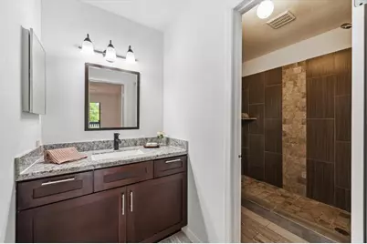 8020 Braesmain Drive #1710, Houston, TX 77025 - Photo 12