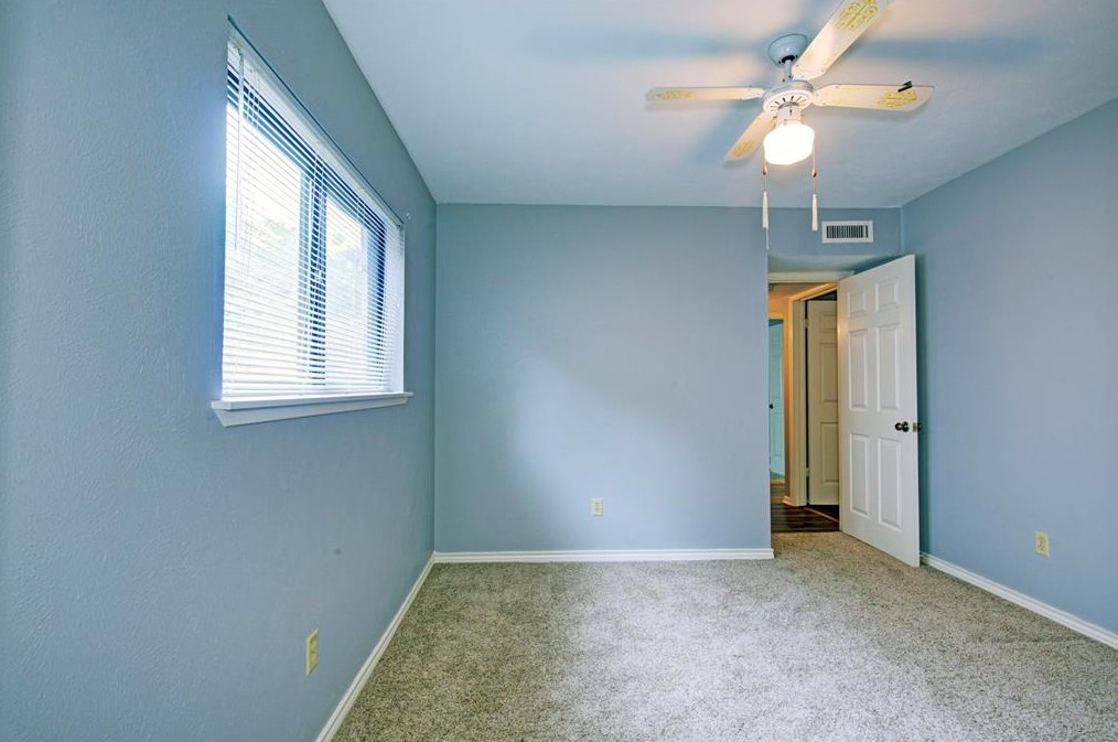 17910 Navajo Trail Dr, Spring TX  77388-5054 exterior