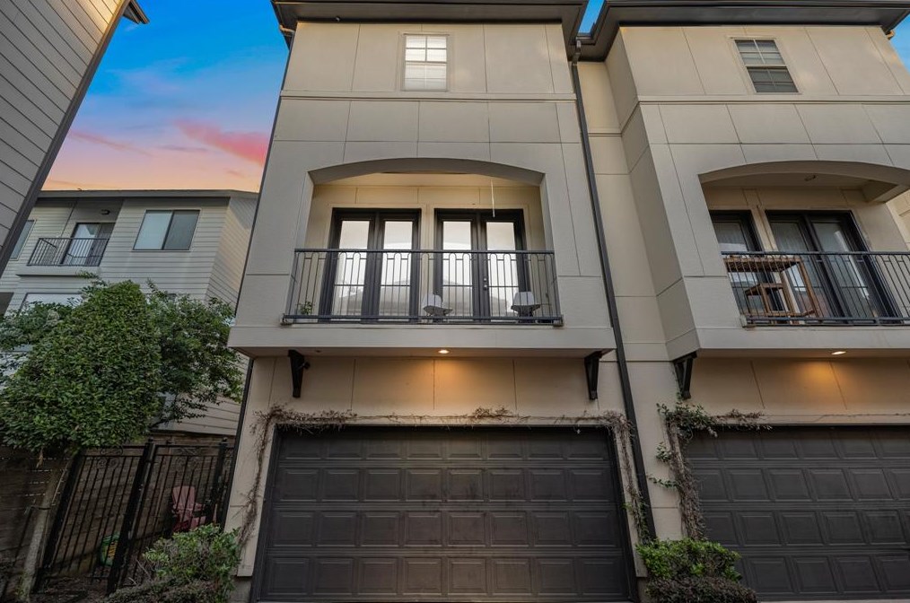 2309 Hadley St, Houston, TX 77003-5927
