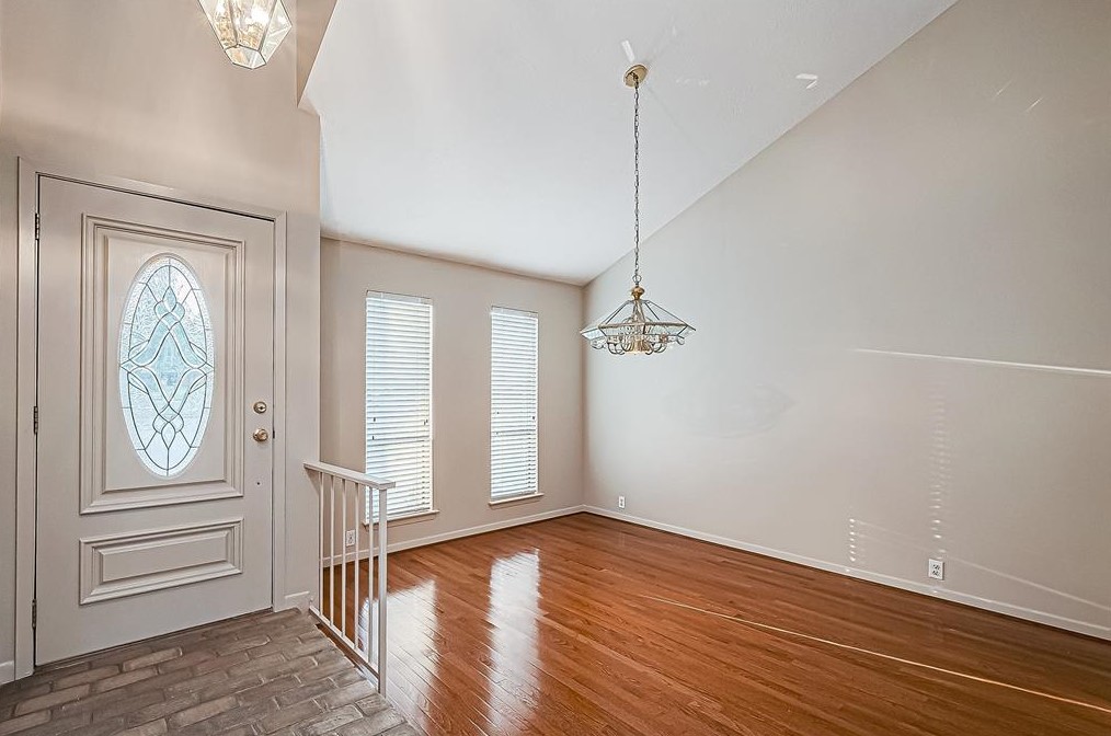 114 Quiet Wind Dr, Montgomery TX 77356-5949 exterior