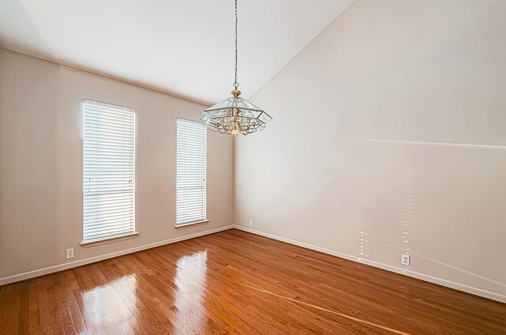 114 Quiet Wind Dr, Montgomery TX 77356-5949 exterior