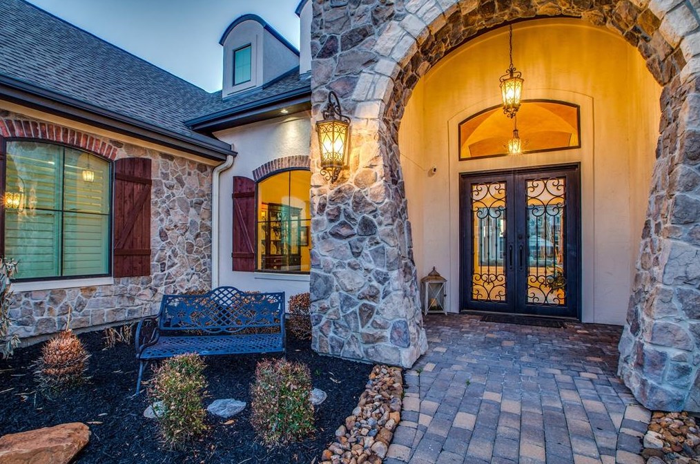 10119 Frio River Cir, Cypress, TX 77433
