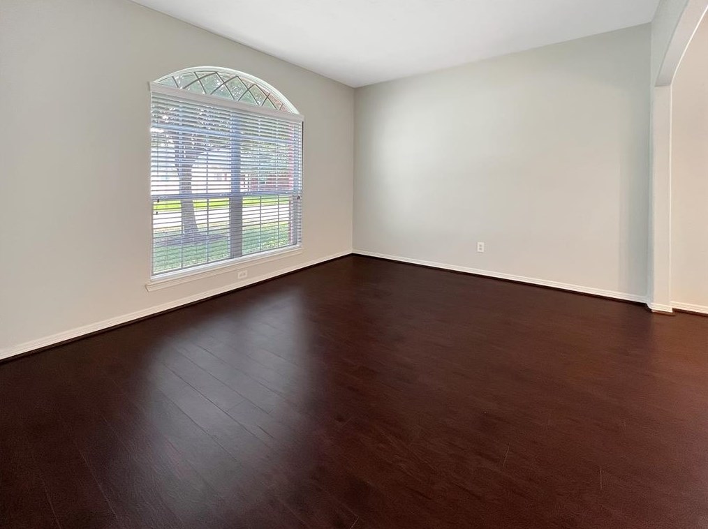 5306 Brookway Willow Dr, Spring, TX 77379