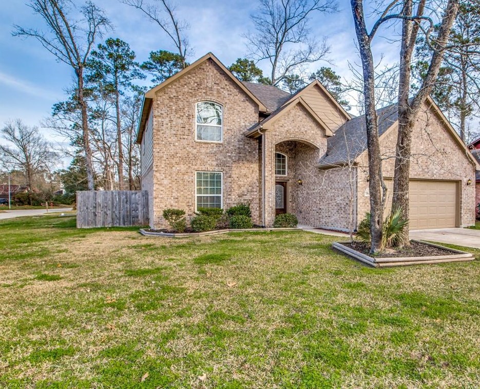 1842 Halyard Dr, Crosby, TX 77532-5320