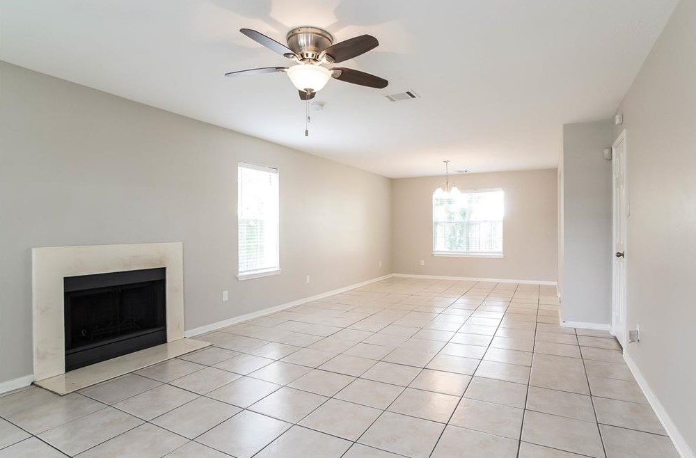 8206 Holmwood Dr, Houston, TX 77040-1672