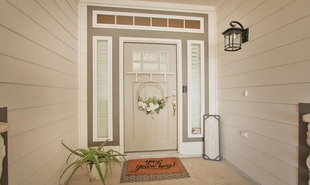19423 Valiant Woods Dr, Spring TX  77379-3297 exterior