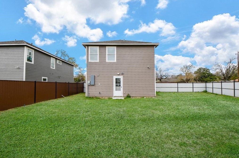 6665 Northdale, Houston TX  77087-6424 exterior